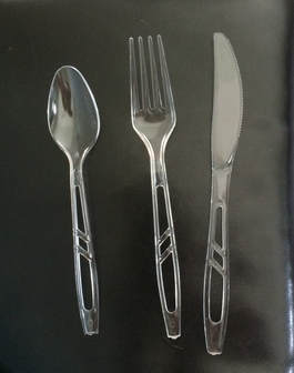Review: Oaklyn Heavy Duty Clear Plastic Cutlery Set - 20-Something ...